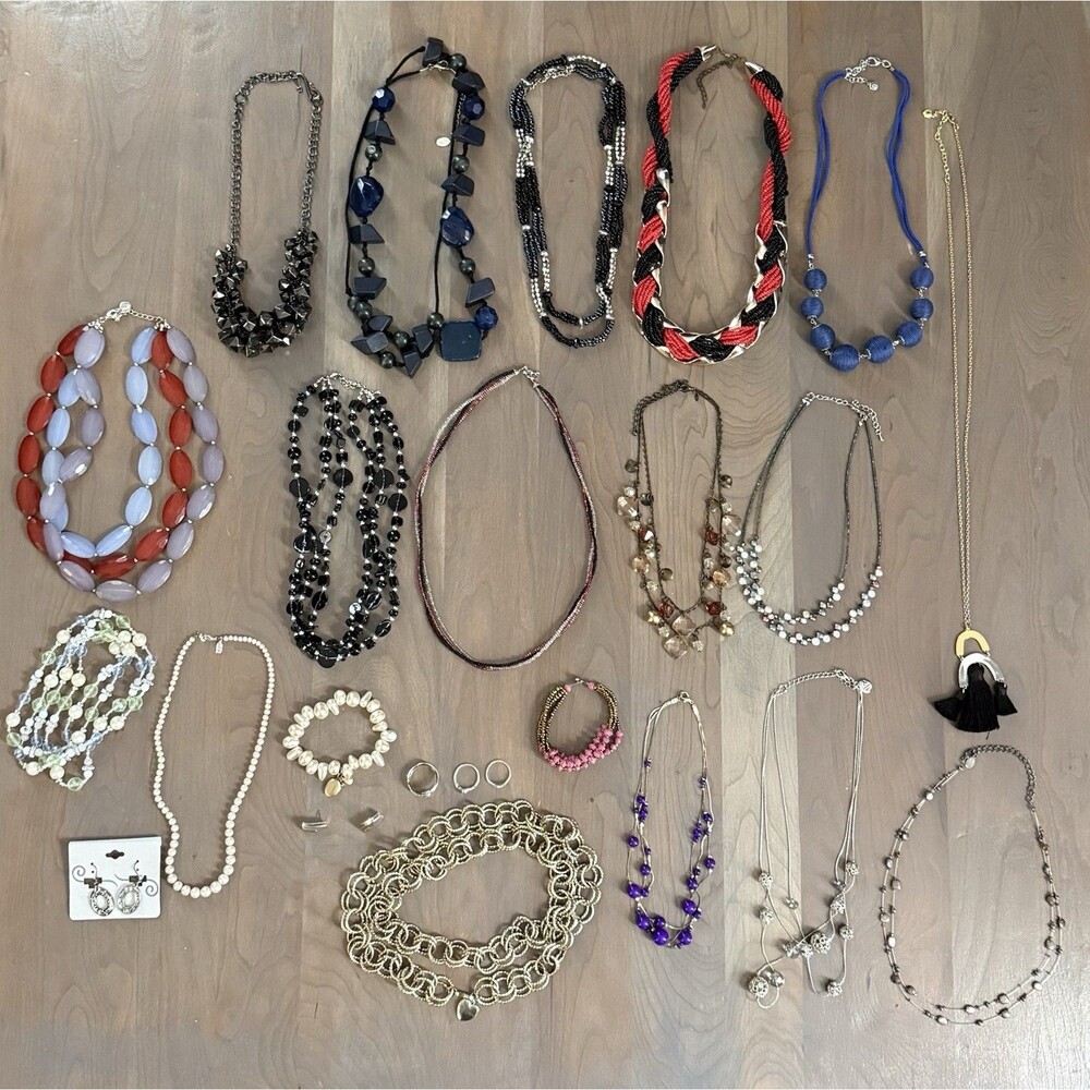 24pc Jewelry Lot 2lb Crafts Repair BETSEY JOHNSON TENG YUE CYNTHIA GALE C1946